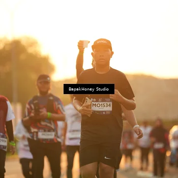 Runner Photo 7677916