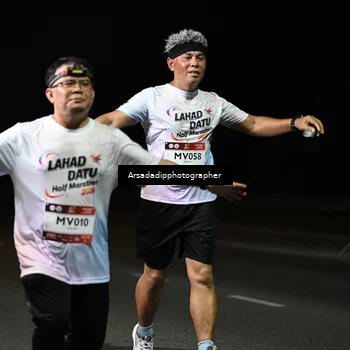 Runner Photo 7677929