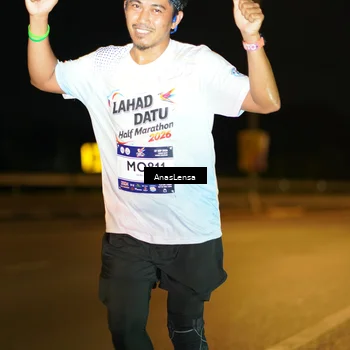 Runner Photo 7677936