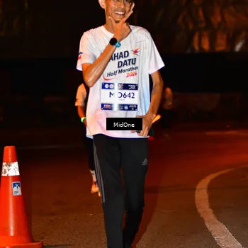Runner Photo 7677942