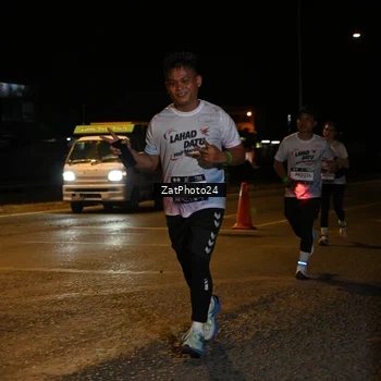 Runner Photo 7677948