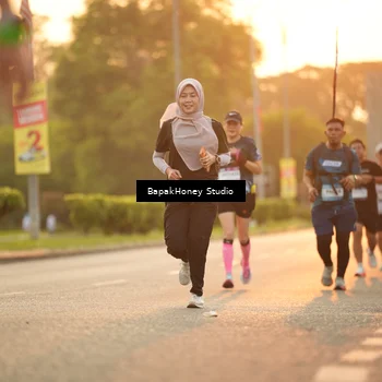 Runner Photo 7677951