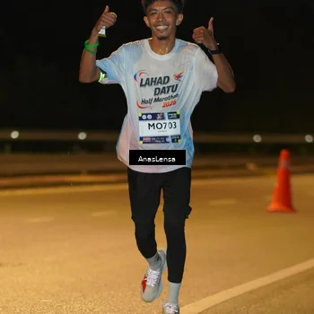 Runner Photo 7677965