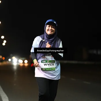 Runner Photo 7677979