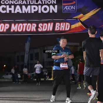 Runner Photo 7677981