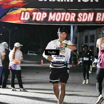 Runner Photo 7677985