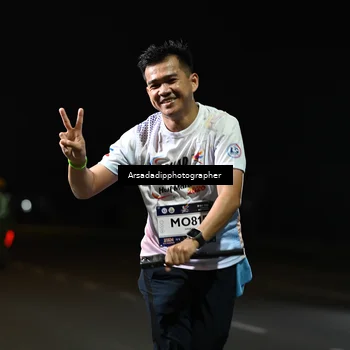 Runner Photo 7677999