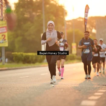 Runner Photo 7678002