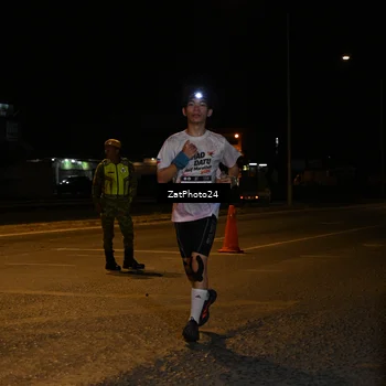 Runner Photo 7678003