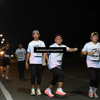 Runner Photo 7678005
