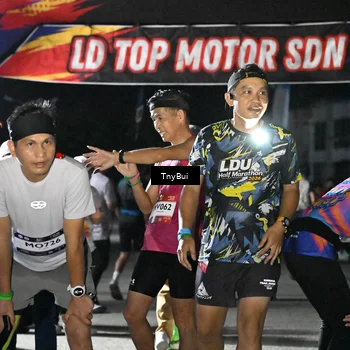 Runner Photo 7678006