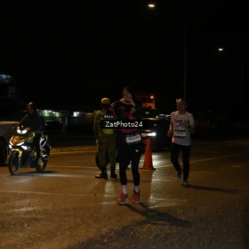 Runner Photo 7678011