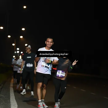 Runner Photo 7678017