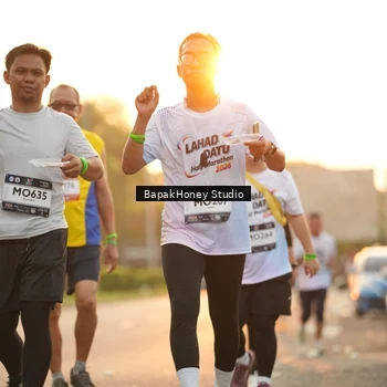 Runner Photo 7678021