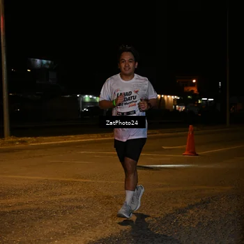 Runner Photo 7678029