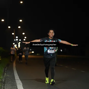 Runner Photo 7678037