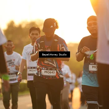 Runner Photo 7678039
