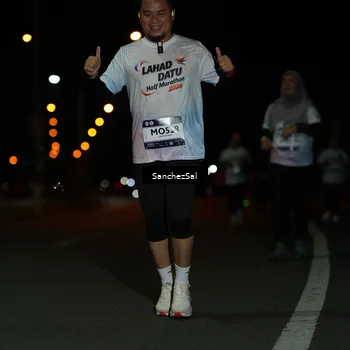 Runner Photo 7678052
