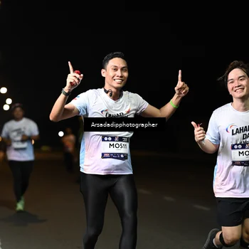 Runner Photo 7678057