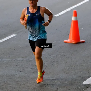 Runner Photo 7678066