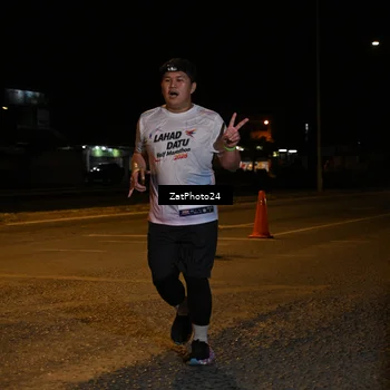 Runner Photo 7678076