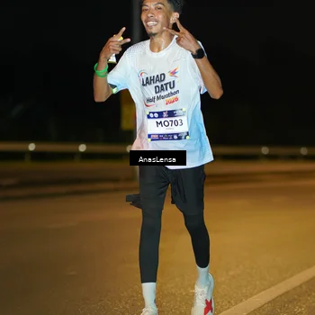 Runner Photo 7678084