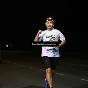 Runner Photo 7678095