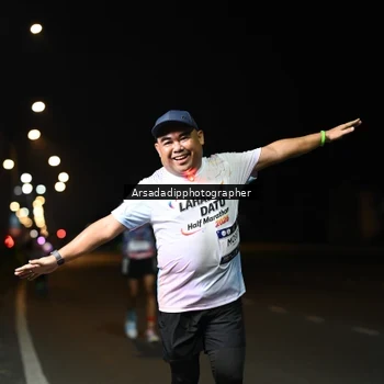 Runner Photo 7678096
