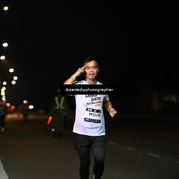 Runner Photo 7678101