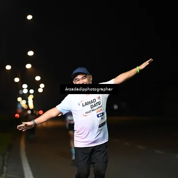 Runner Photo 7678104