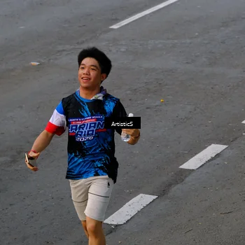 Runner Photo 7678105