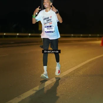 Runner Photo 7678116