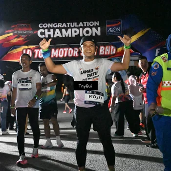Runner Photo 7678119