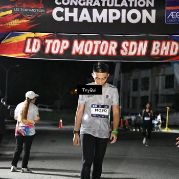 Runner Photo 7678122