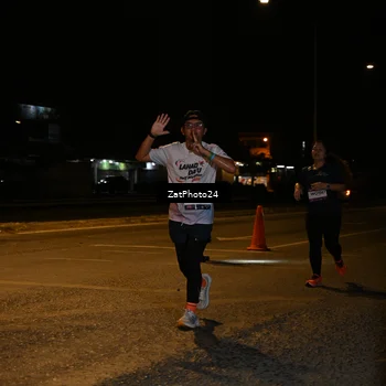 Runner Photo 7678128