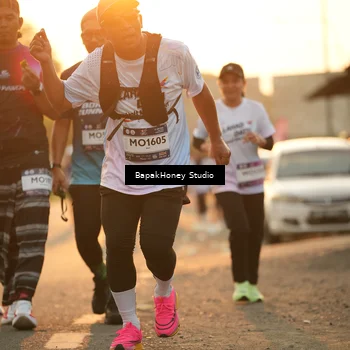 Runner Photo 7678187
