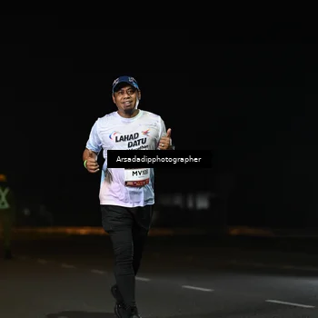 Runner Photo 7678193