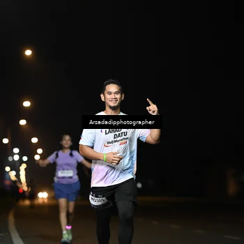 Runner Photo 7678194