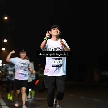 Runner Photo 7678216