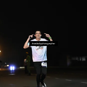 Runner Photo 7678258