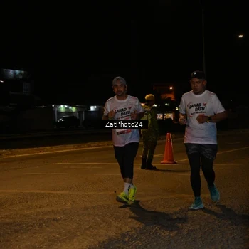 Runner Photo 7678269