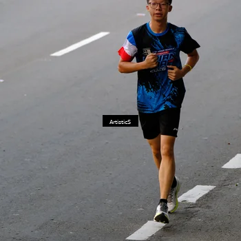 Runner Photo 7678274
