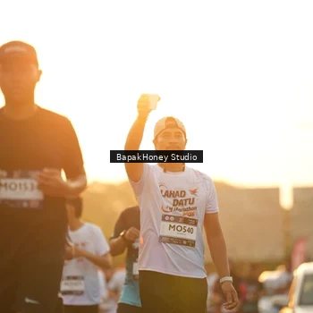 Runner Photo 7678288
