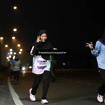 Runner Photo 7678298