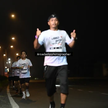 Runner Photo 7678311