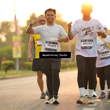 Runner Photo 7678336