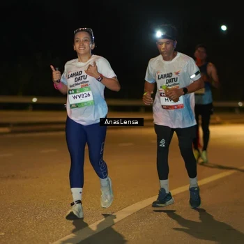 Runner Photo 7678347