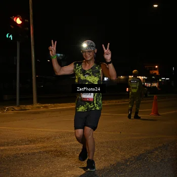 Runner Photo 7678363