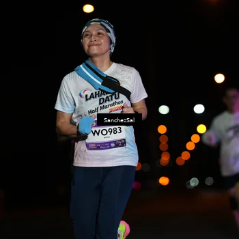 Runner Photo 7678371