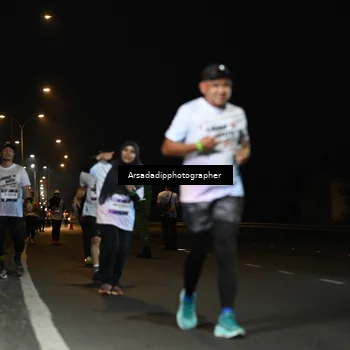 Runner Photo 7678378